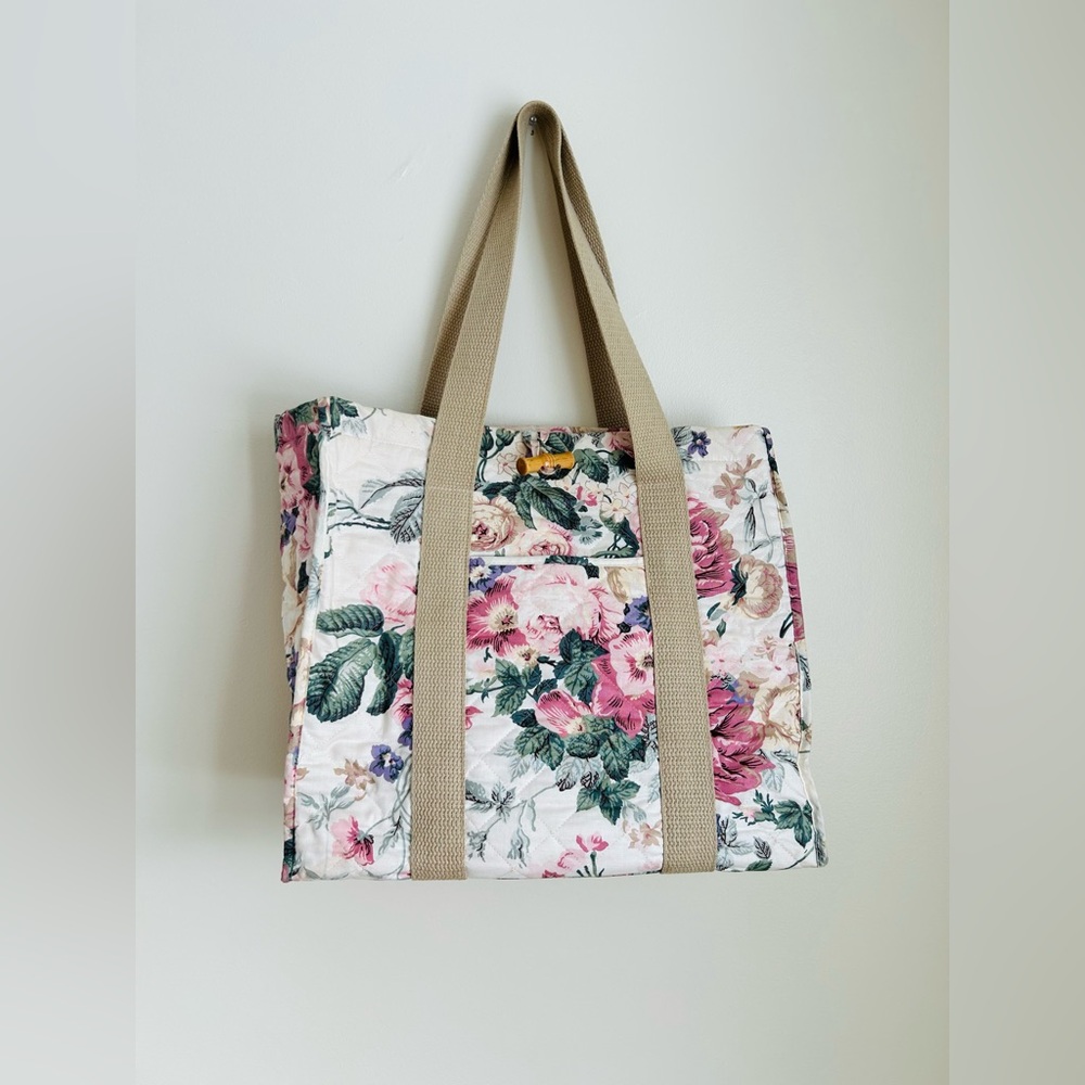 VINTAGE Floral Maggi B Tote Bag